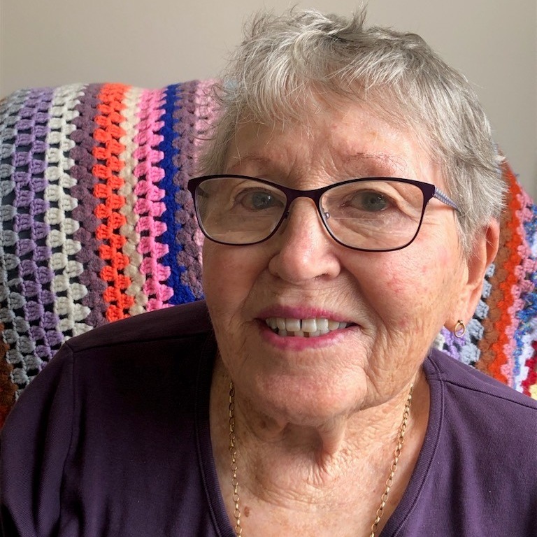 Mrs Elaine Olive STAPLES
